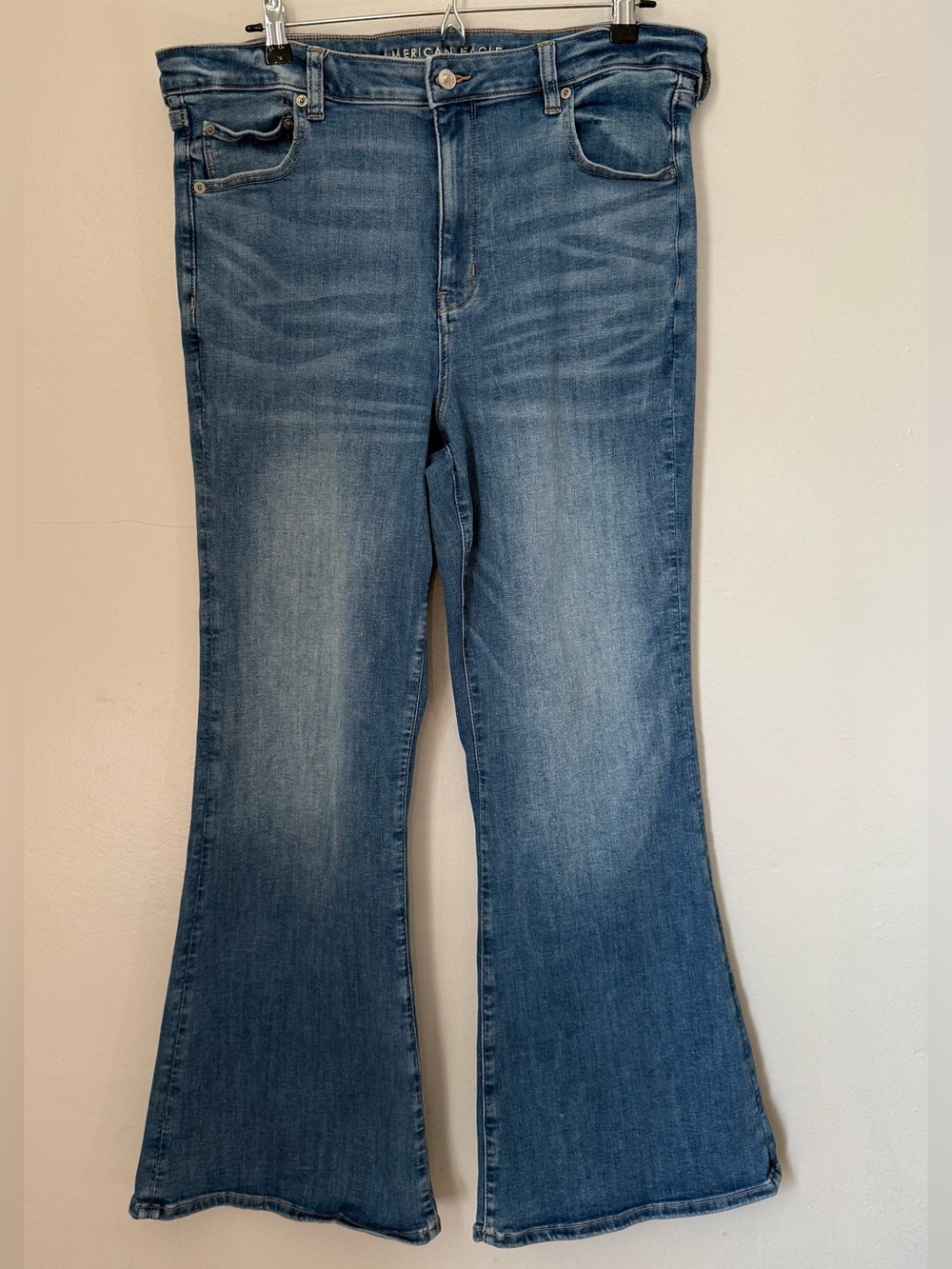 American Eagle Super Hi-Rise Flare Jeans Medium Wash Size 18